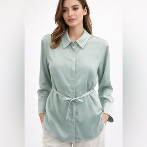 House of Harlow 1960 Soft Green Blouse, Size XS, new without tag.